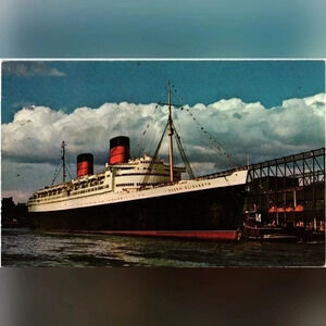 Queen Elizabeth - Earlton, N.Y., 1968 - Vintage Postcard